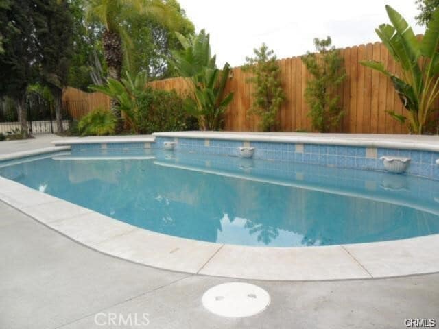 Building Photo - 328 La Tortola Dr