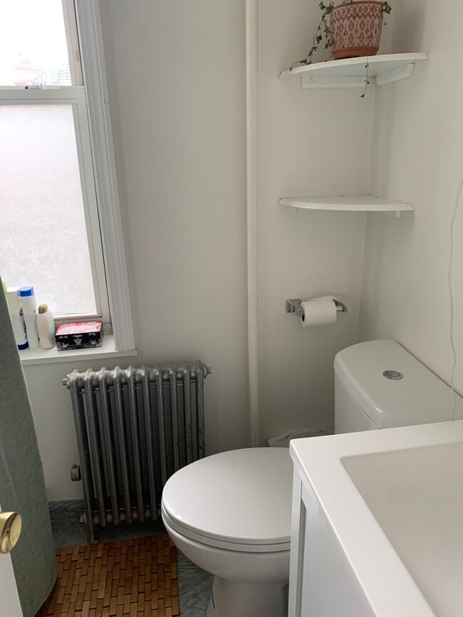 Building Photo - 11 Farrington Ave