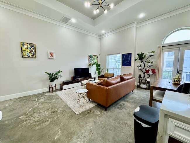 Building Photo - 5801 Winsome Ln