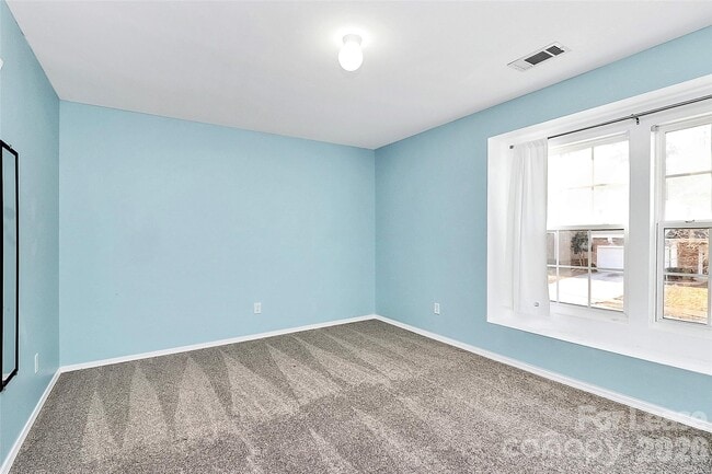 Building Photo - 15611 Normans Landing Dr