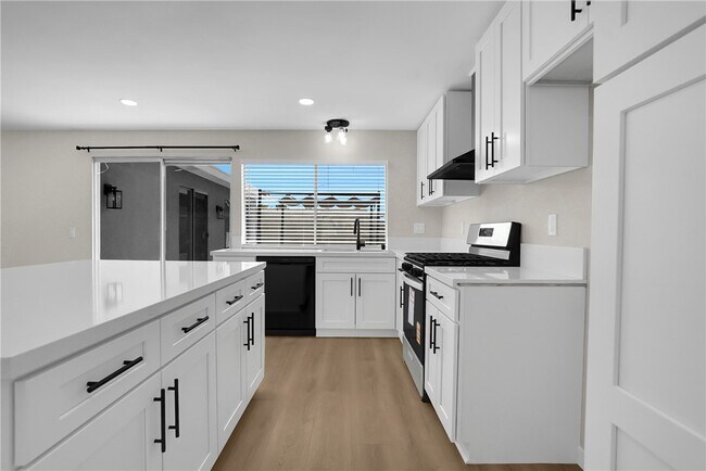 Building Photo - 1242 Sultan Cir