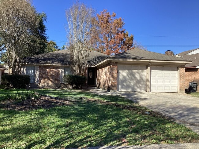 Building Photo - 2511 Peaceful Valley Dr