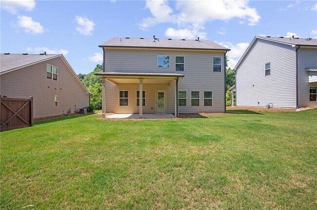 Building Photo - 1153 Chester Wy