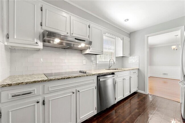 Building Photo - 5100 Mt Vernon Way