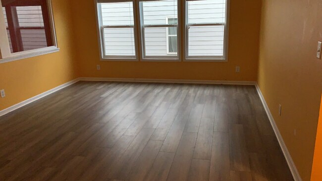 Building Photo - 1132 Gather Dr