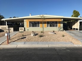 Building Photo - 73270 Desert Greens Dr N