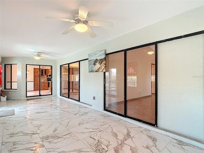 Building Photo - 5066 Woodbine St