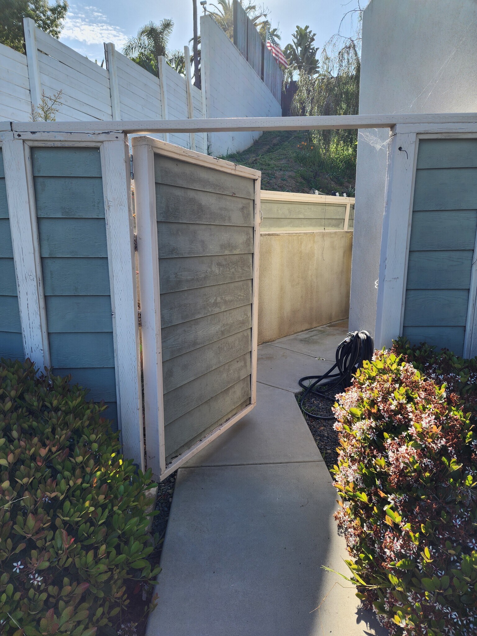 Building Photo - 1032 Orpheus Ave