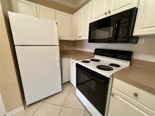 Building Photo - 4333 Bayside Village Dr