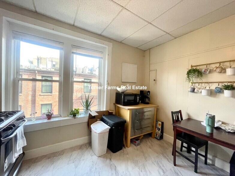 Building Photo - 276 Shawmut Ave