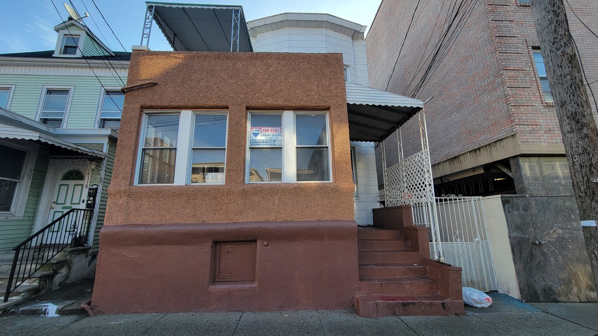 Building Photo - 6116 Palisade Ave