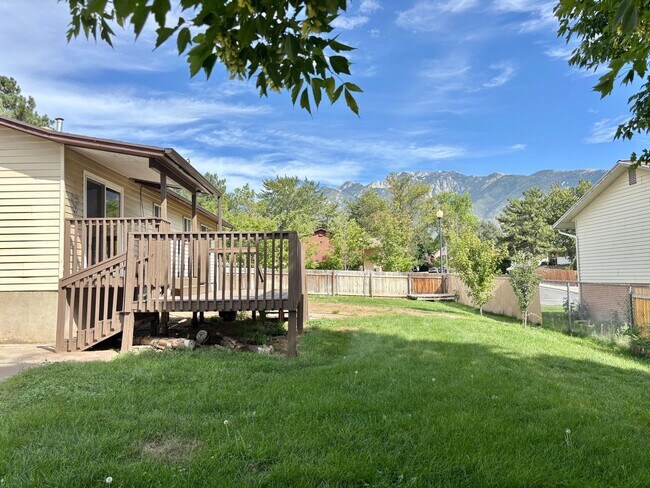 Building Photo - 856 E Park Mesa Way