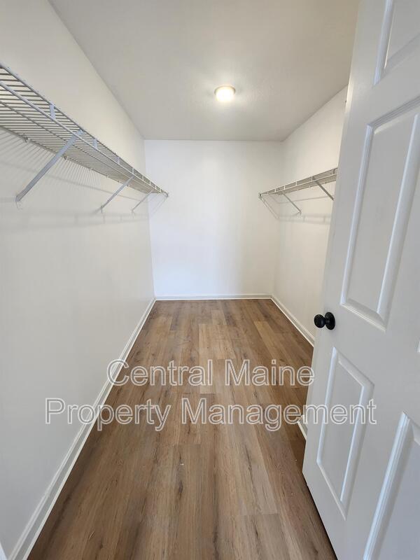 Building Photo - 39 Northern Avenue Heights