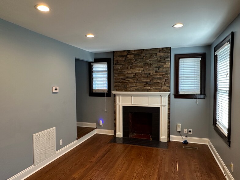 Building Photo - 2908 Murray Cir