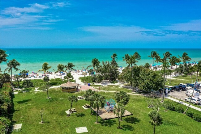 Building Photo - 212 Banyan Blvd