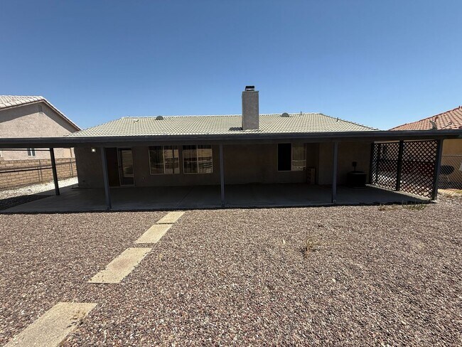 Building Photo - Silverlake's Home- 3 Bedrooms, 2 Bathrooms...