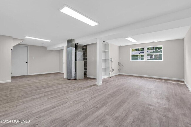 Building Photo - 152 Clifford B Wright St