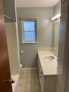 Building Photo - 7402 Southgate Ln