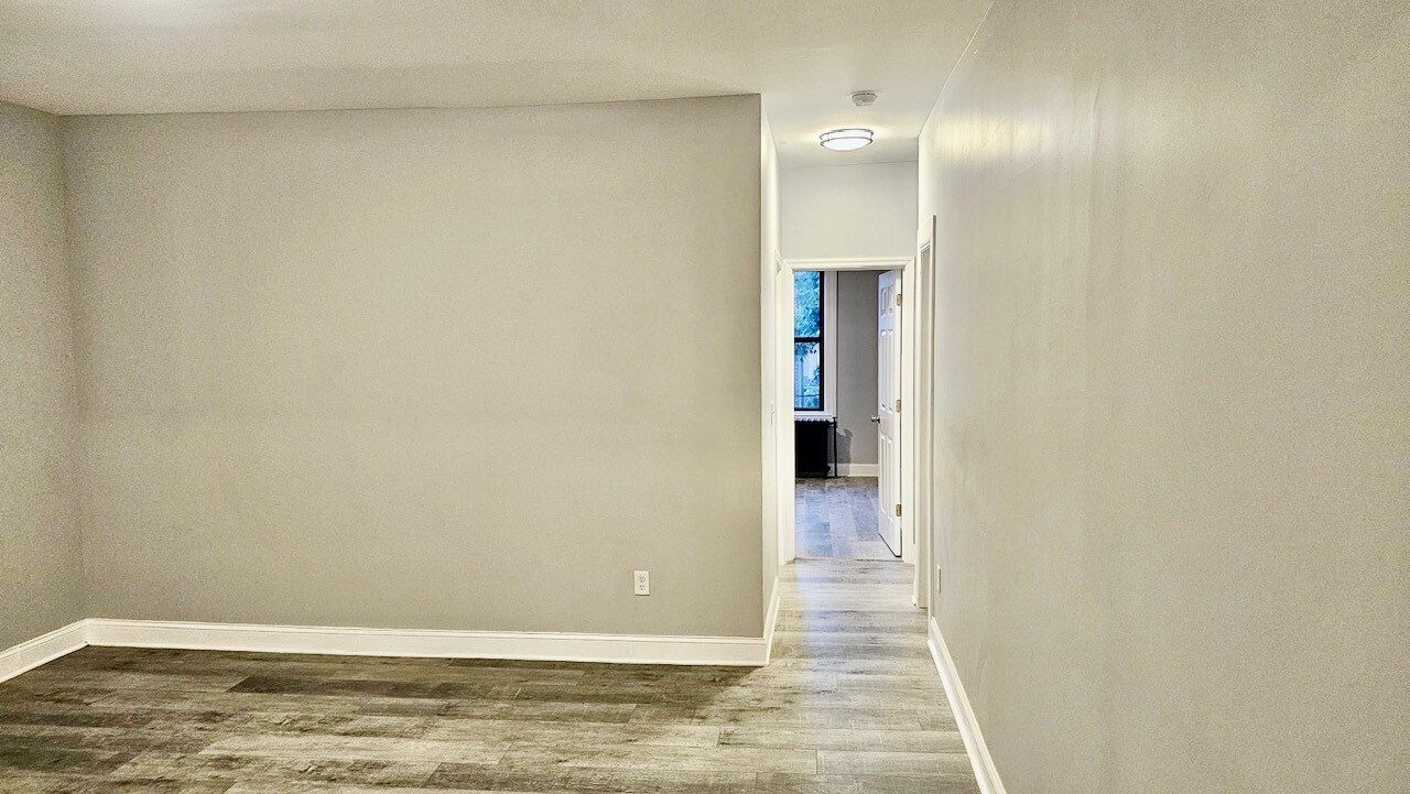 Building Photo - 211 Glenwood Ave