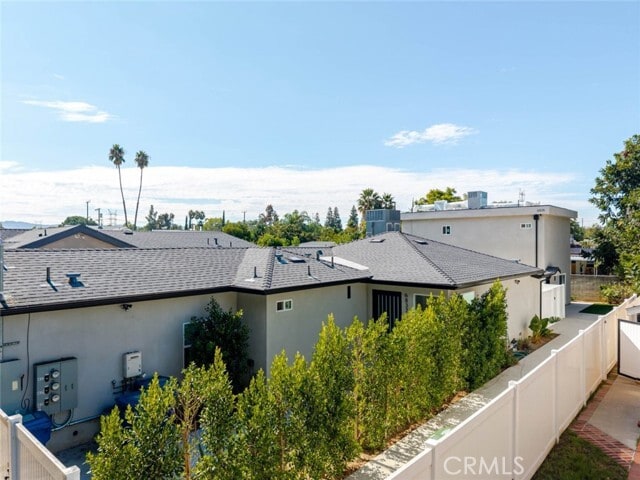 Building Photo - 6835 Yolanda Ave