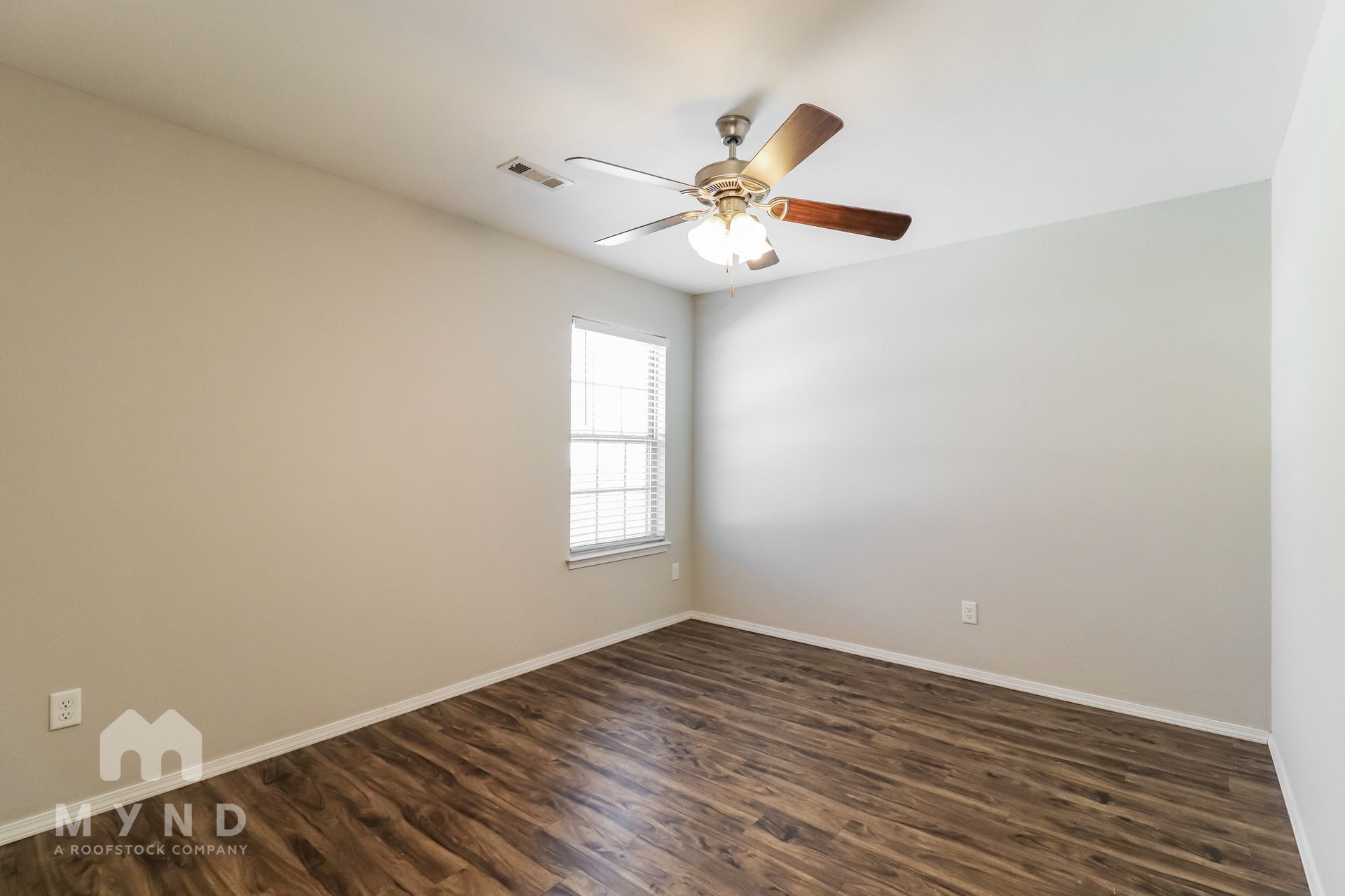 Building Photo - 2208 Ridge St