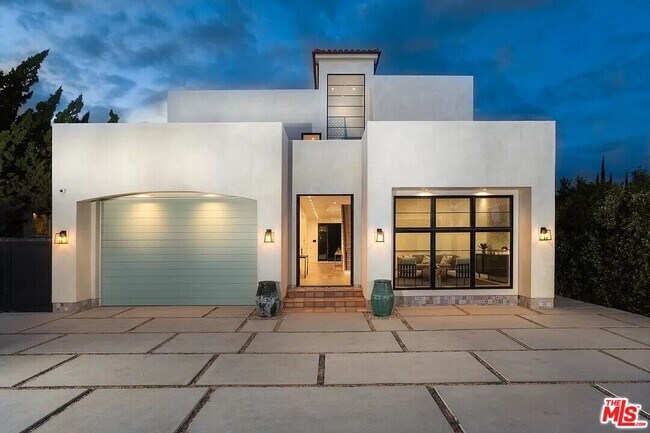 Building Photo - 12509 W Sunset Blvd