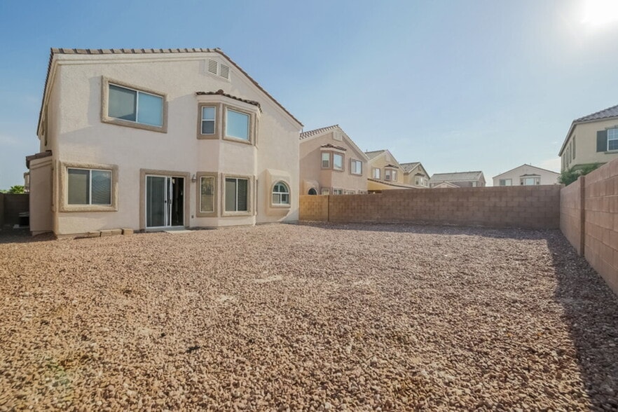 Building Photo - 408 Orchid Oasis Ave