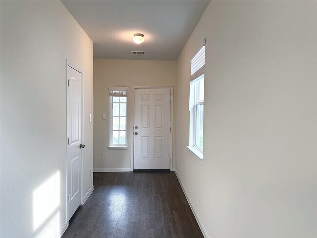 Building Photo - 5211 Daintree River Ct