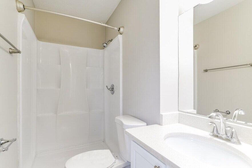 Building Photo - 1056 Leclerc Pl