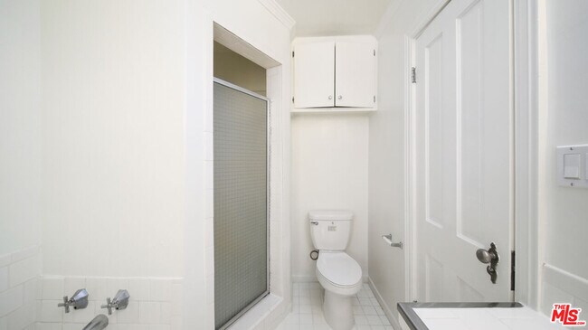 Building Photo - 1274 S Beverly Glen Blvd