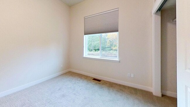 Building Photo - Contemporary 4 Bedroom Oasis on Quiet Dead-End Street!