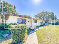 Building Photo - 318 Ariana St