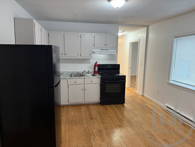 Building Photo - 23 Hawley St