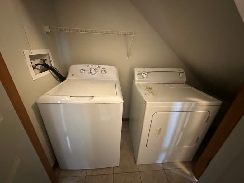 Building Photo - 440 4th Ave