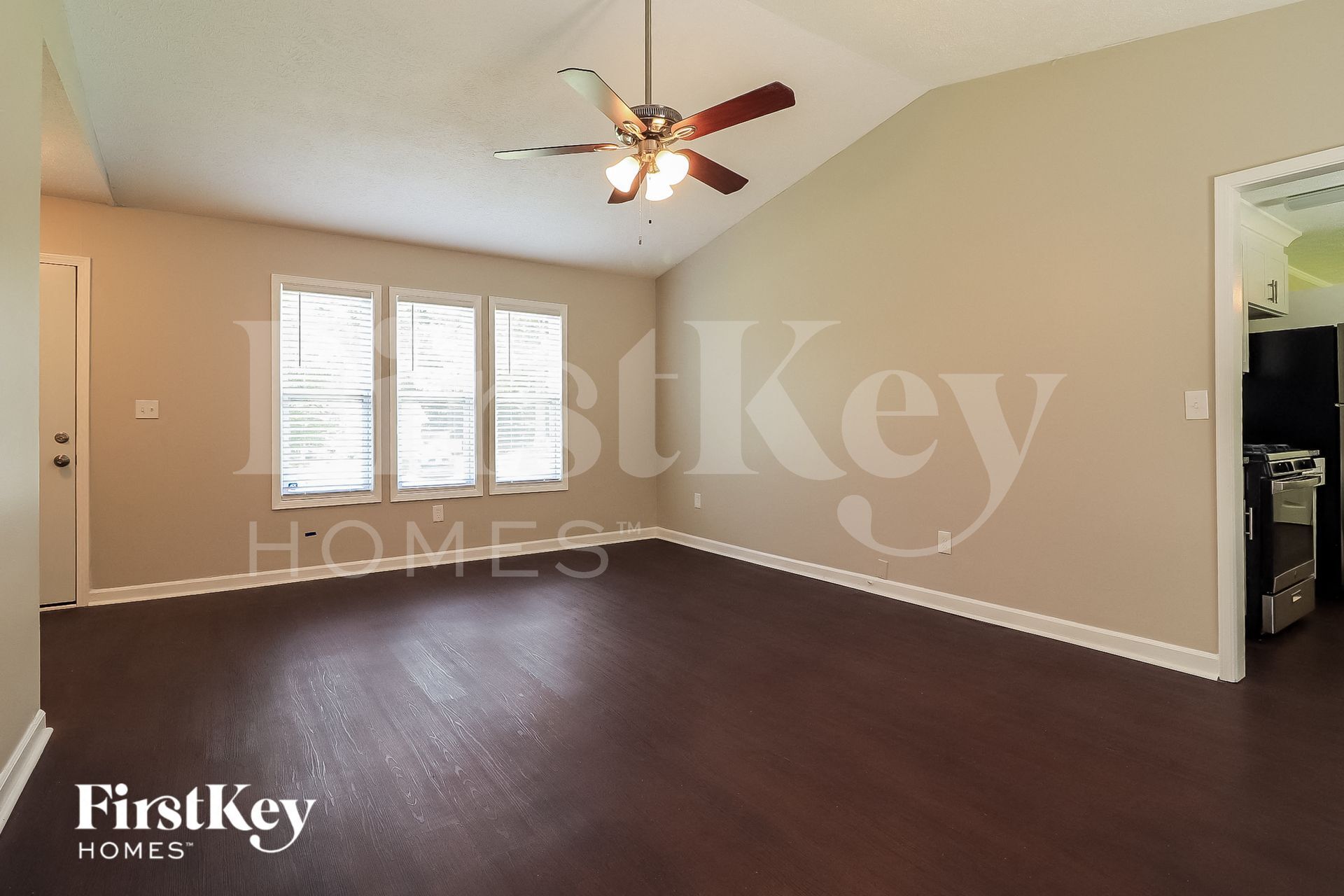 Building Photo - 3247 Palomino Dr