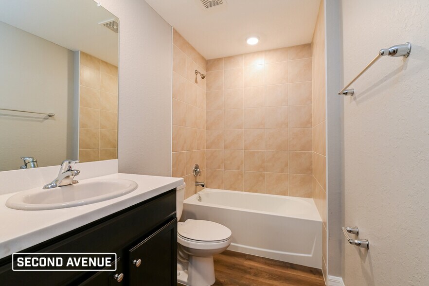 Building Photo - 3604 38th St SW