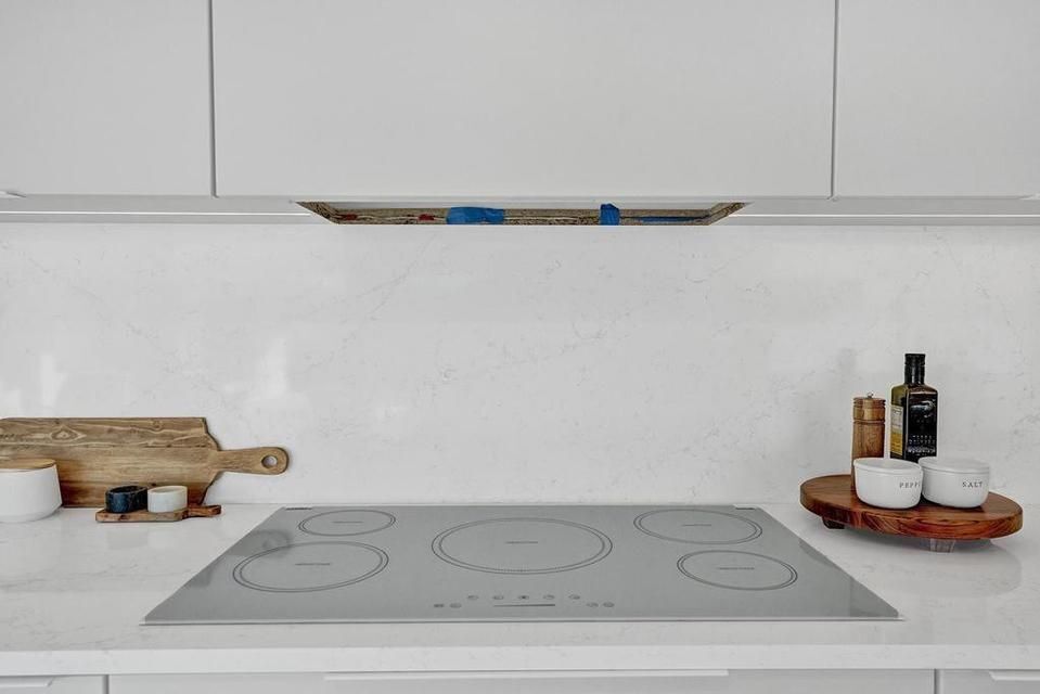 Building Photo - 5581 NE 31st Ave