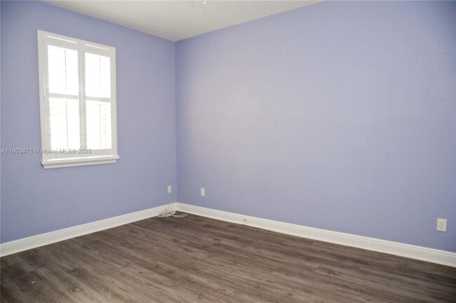 Building Photo - 14620 SW 15th St