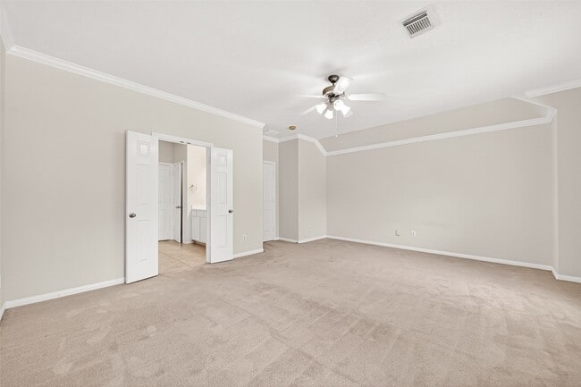Building Photo - 11 Nestlewood Pl