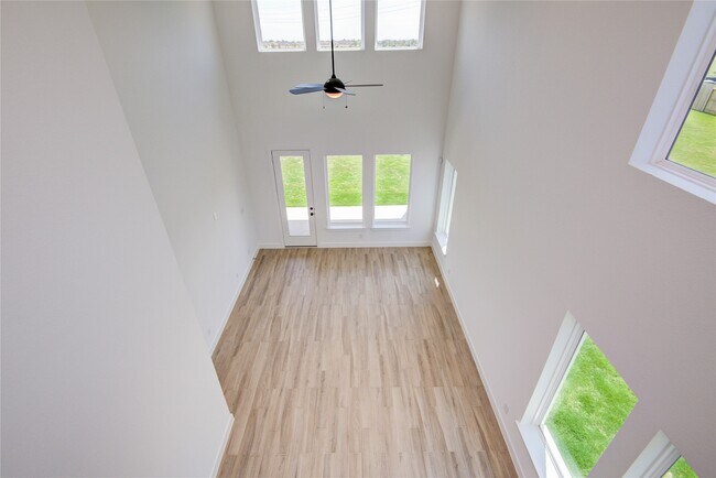 Building Photo - 21803 Fitzroy Mnr Ln