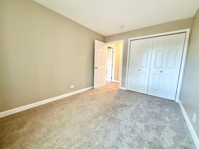 Building Photo - 1031 Courtland Dr