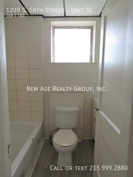 Building Photo - 1209 S 58th St