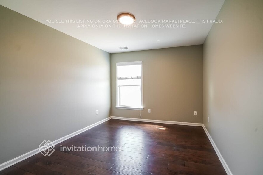 Building Photo - 351 Springs Crossing