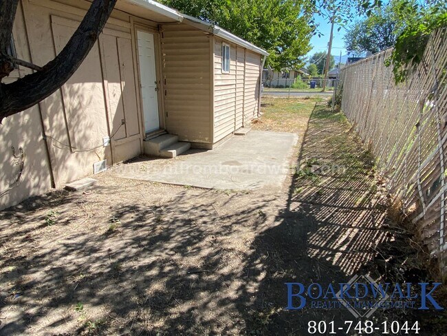 Building Photo - 1453/1455 W 2320 S