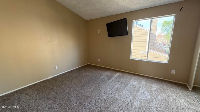 Building Photo - 18626 N 33rd Dr