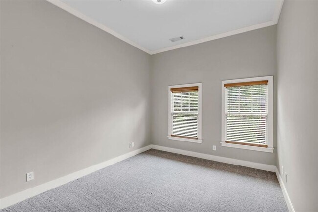 Building Photo - 1628 Briarcliff Rd NE