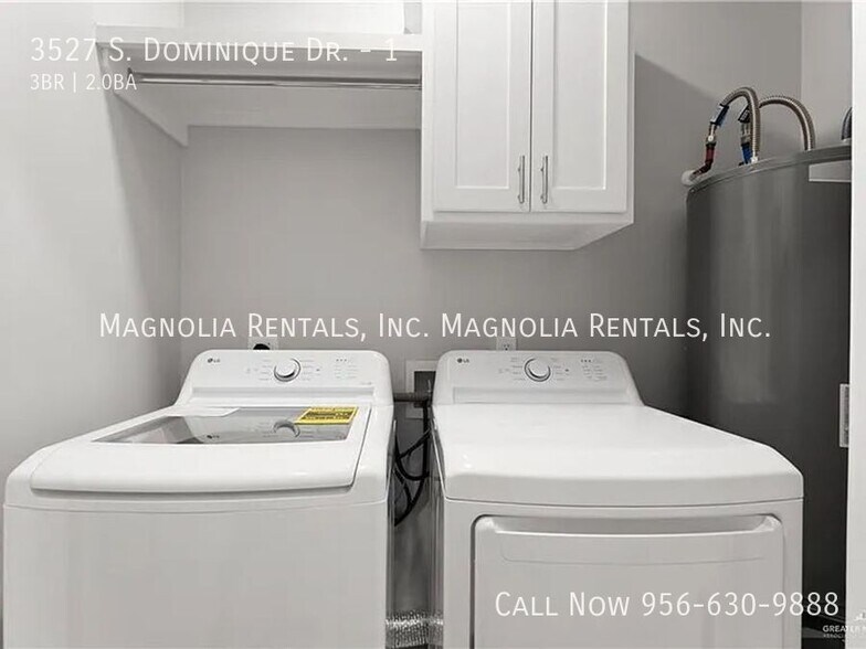 Building Photo - 3527 S Dominique Dr