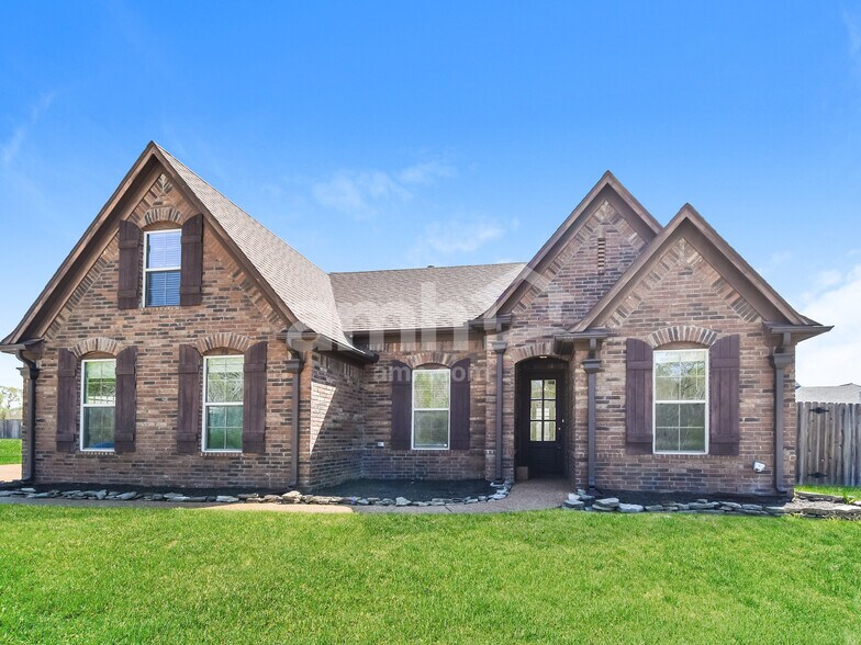 Building Photo - 90 Laurel Cove