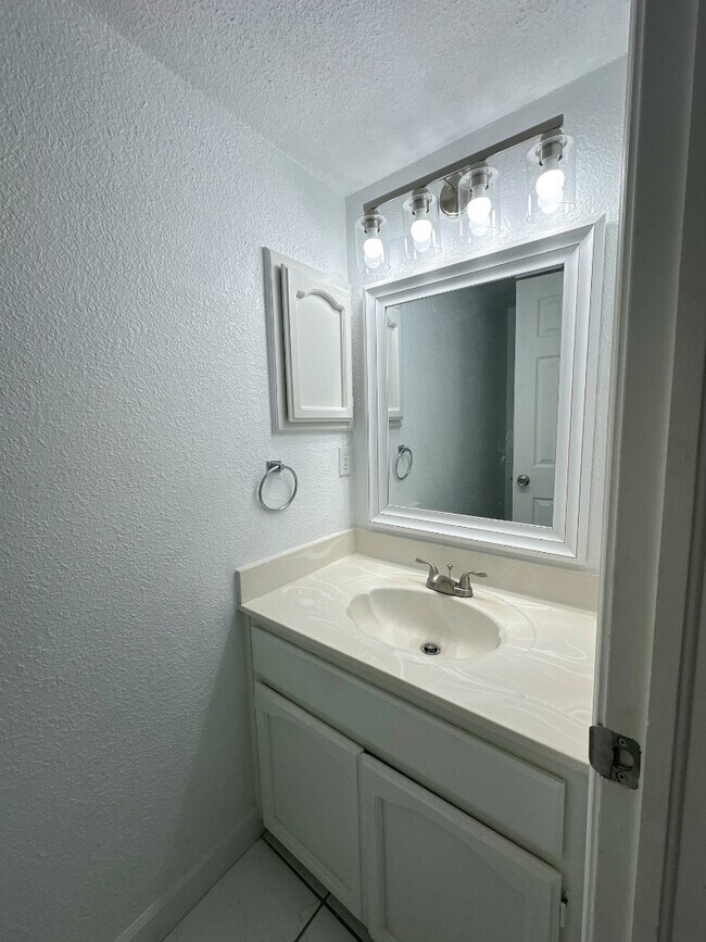 Building Photo - 1229 Diamond Cove Pl