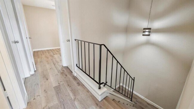 Building Photo - 4030 Belle Park Dr
